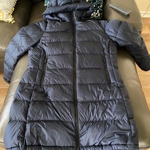 Women’s Northface Metropolis Parka III with tags